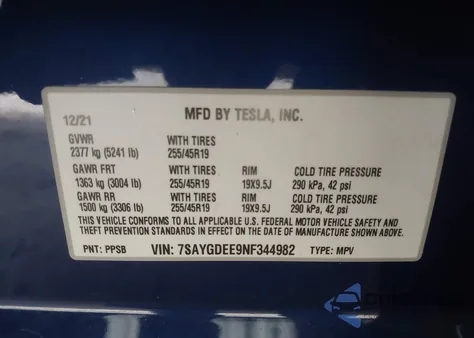 2022 Tesla Model Y Long Range Dual Motor All-Wheel Drive z USA, uszkodzony, nr VIN 7SAYGDEE9NF344982
